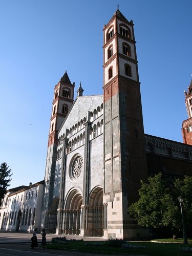 Vercelli - Basilica Sant' Andrea facciata