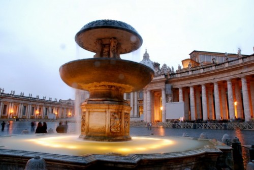 Roma - La fontana e la sua basilica, San Pietro