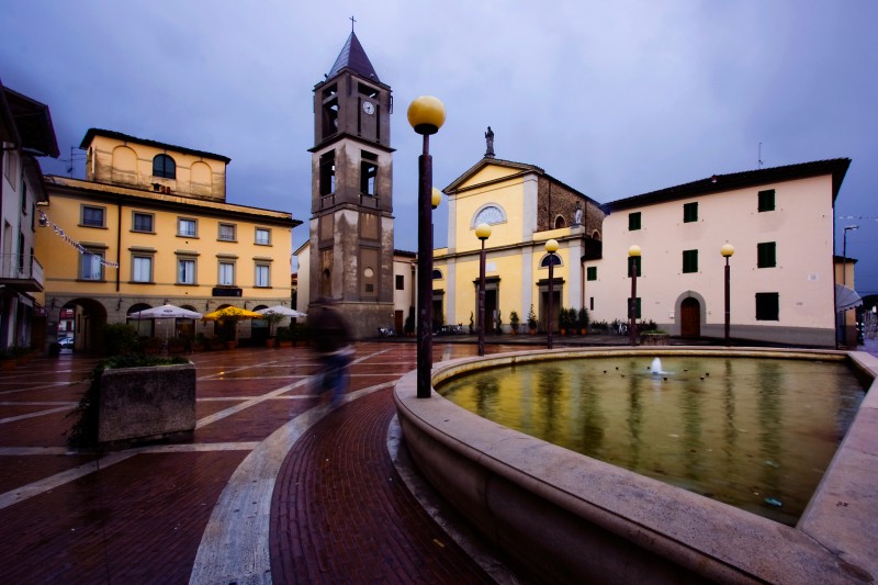 ''La fontana di Agliana con parrocchia di S. Piero'' - Agliana