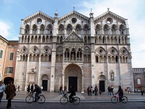 Ferrara - La città delle biciclette Ferrara - La città delle biciclette