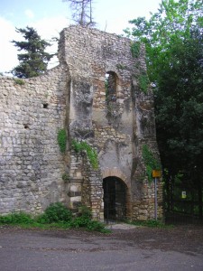 Un accesso verso l’alto medioevo.