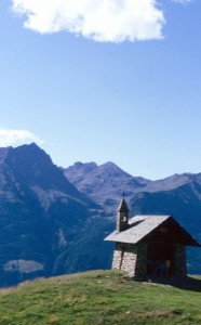 Chiesetta della Madonna di Pompei sulla strada per il passo di Mortirolo