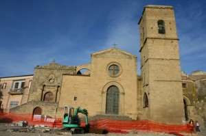 LAVORI IN CORSO ALLA CHIESA MADRE