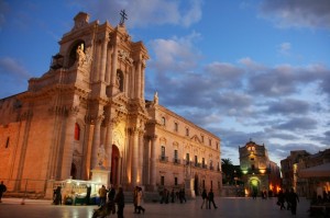 TRAMONTO IN PIAZZA DUOMO