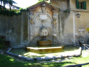 Fontana del Mascherone Spoleto, Fountain in Spoleto