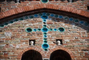 Particolare della facciata di San Pietro