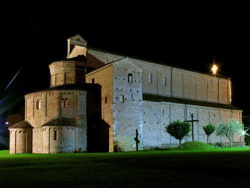 Montecosaro - Chiesa S. Maria a Pie' di Chienti Montecosaro - Chiesa S. Maria a Pie' di Chienti