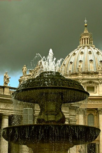Roma - Fontana A San Pietro