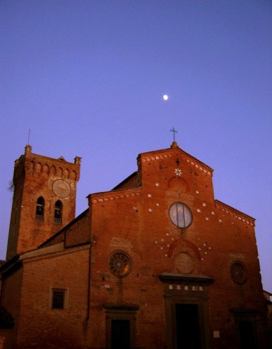 San Miniato - La luna festeggia l'immacolata Concezione (cattedrale di S. Maria Assunta)
