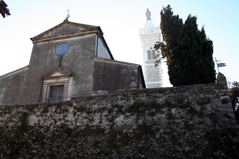 ''la facciata della chiesa di Castelnuovo'' - Teolo