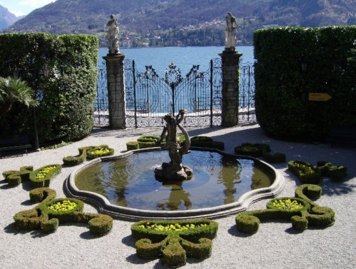 Tremezzo - La fontana di Villa Carlotta