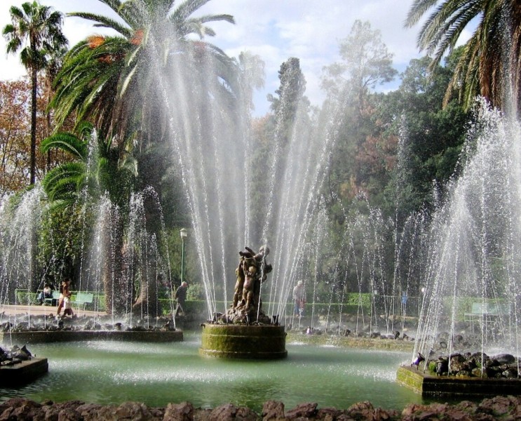 ''Spruzzi alla fontana'' - Palermo