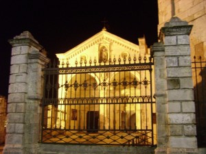 Santuario di San Michele di sera