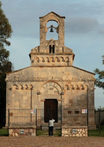 Uta - Chiesa romanica di Santa Maria Uta - Chiesa romanica di Santa Maria