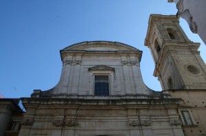 Particolare della facciata e del campanile di S. Domenico