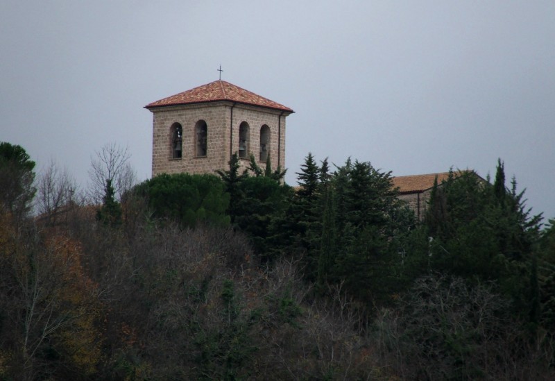 ''San Vincenzo al Volturno in una giornata grigia'' - Castel San Vincenzo