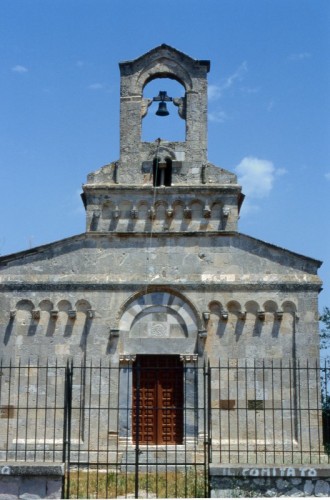 Uta - Chiesa di Santa Maria a Uta
