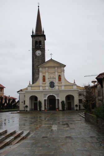 Vigliano Biellese - S. Maria Assunta sotto la pioggia