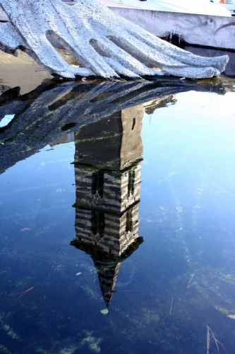 Viterbo - riflesso chiesa almadiani Viterbo - riflesso chiesa almadiani