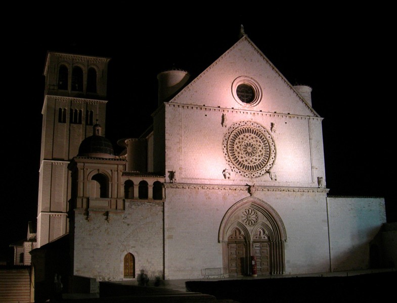 ''San Francesco superiore - facciata di notte'' - Assisi