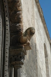 Particolare del portale della Chiesa di Grottaglie