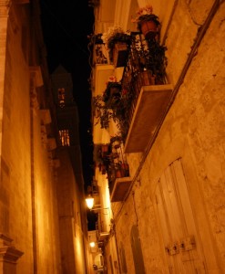 E’ giunta mezzanotte,si accendono le luci…