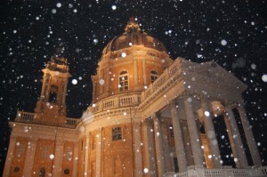 BASILICA DI SUPERGA SOTTO LA NEVE