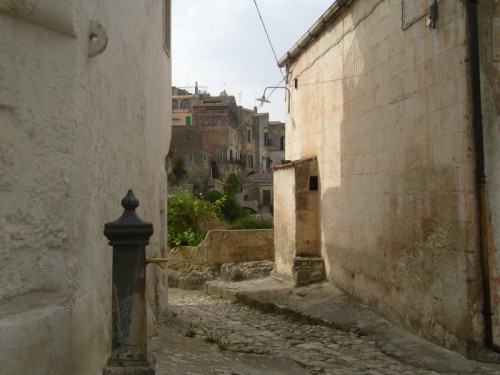 Matera - Fontanella del vicolo