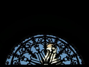 particolare del campanile della cattedrale di san sabino