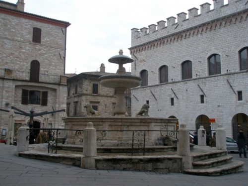 Assisi - Fontana assisana