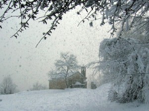 Chiesa di San Martino in valle (nevicata improvvisa)