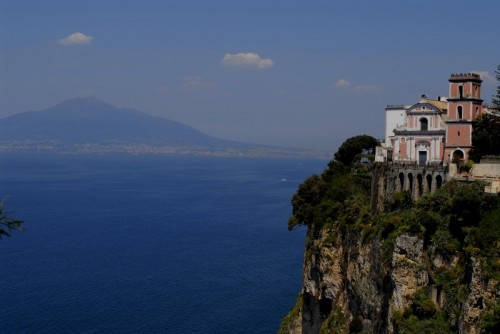 Vico Equense - Il Vesuvio e Vico Equense