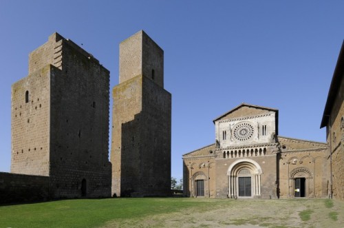 Tuscania - antica chiesa