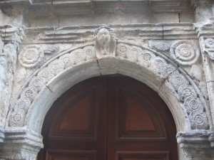 portale della chiesa della candelora,particolare.sec.XVI,XVII.