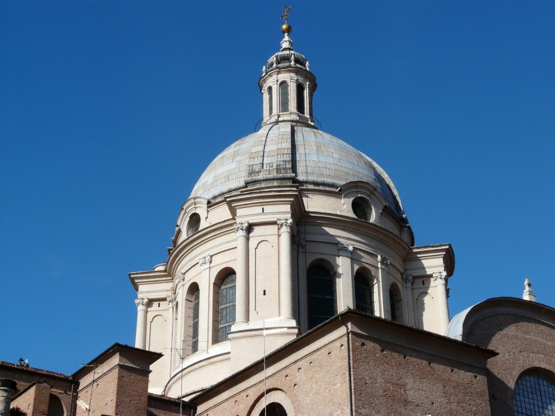 ''Cucuzzolo di una chiesa mantovana'' - Mantova