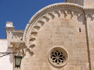 Il Duomo di Ostuni, particolare della facciata