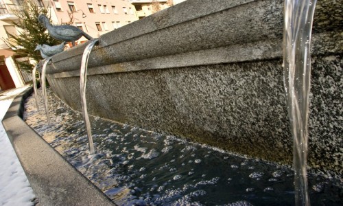 Mozzate - Fontana in piazza