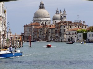 lungo il canal grande