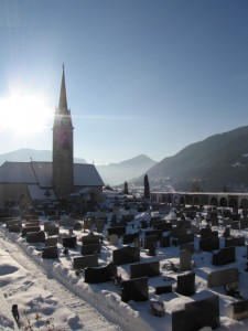 All’ombra della Chiesa…