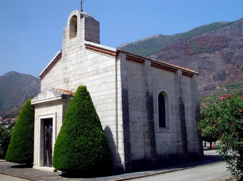 Venafro - Cappella cattolica del cimitero militare francese di Venafro