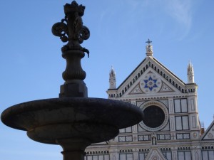 Fontana a guardia di Santa Croce