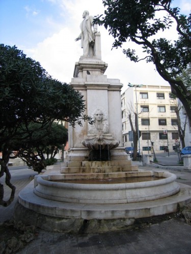Reggio Calabria - fontana di piazza di nava 