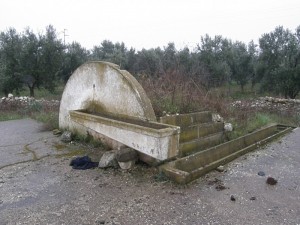 Fontana antica di campagna
