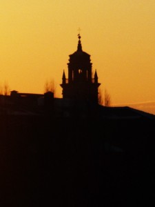 Silhouette del Campanile del Santuario al tramonto