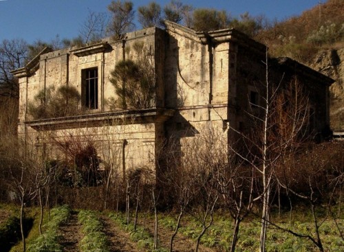 Cittaducale - Chiesa di San Vittorino, che sprofonda nell'acqua