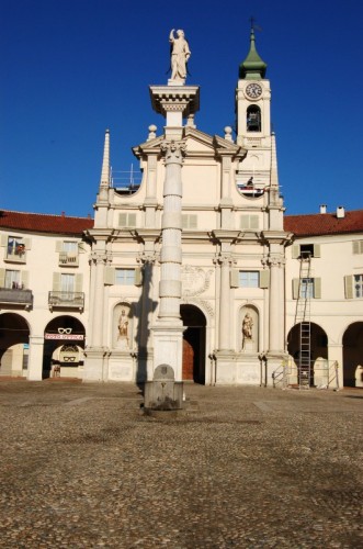 Venaria Reale - Chiesa o Fontana ? Venaria Reale - Chiesa o Fontana ?