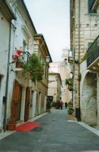 Chiesa S. Salvatore,Crecchio (nel borgo medioevale)