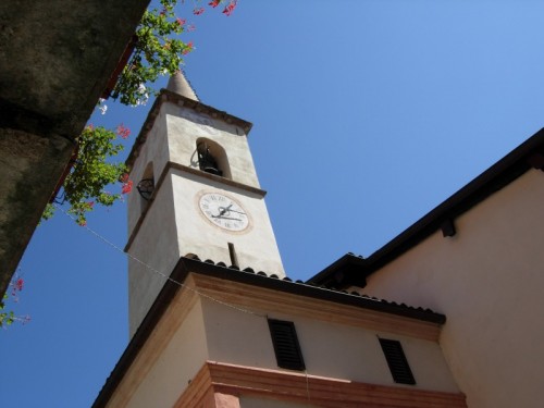 Stresa - campanile e gerani