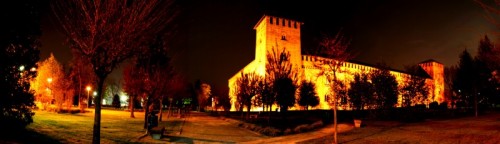 Pavia - Castello Visconteo Primaverile Pavia - Castello Visconteo Primaverile