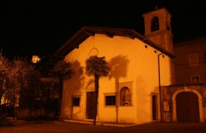 S. Rocco notturno e il castello in sfondo - Fraz. Caneve - Arco - Trentino